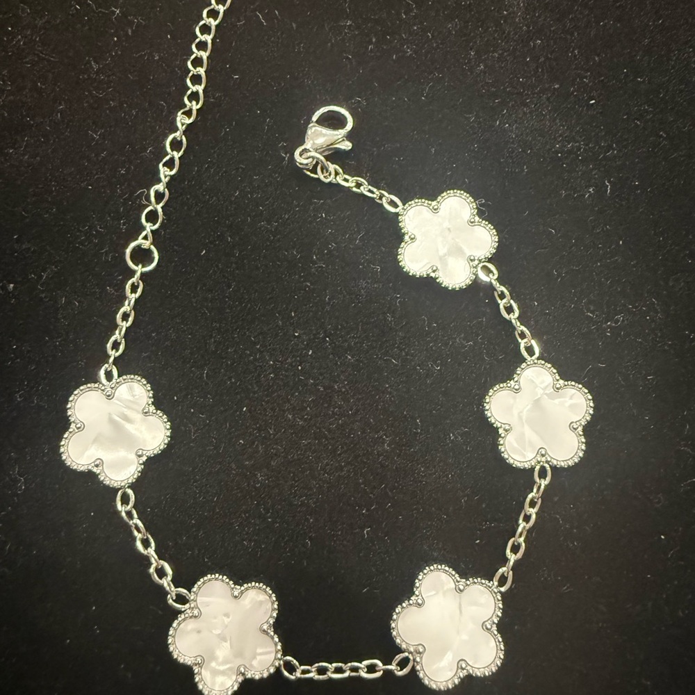 Mother of Pearl & Stainless Steel Clover Bracelet